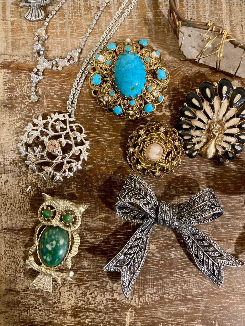 Broken Junk Jewelry Lot for Crafting - Picture 2 of 16